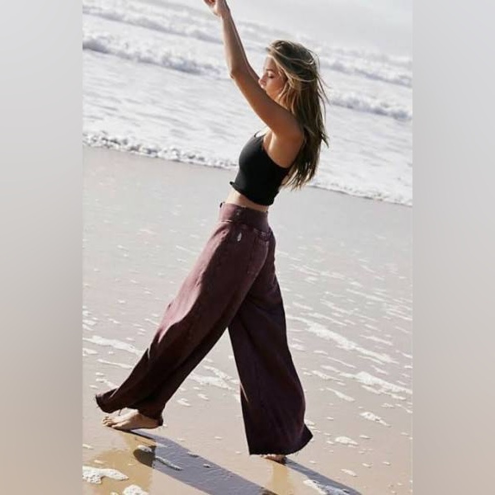 NWT Free People Movement Solid Borderline Wide Leg Pants maroon small - Picture 16 of 16